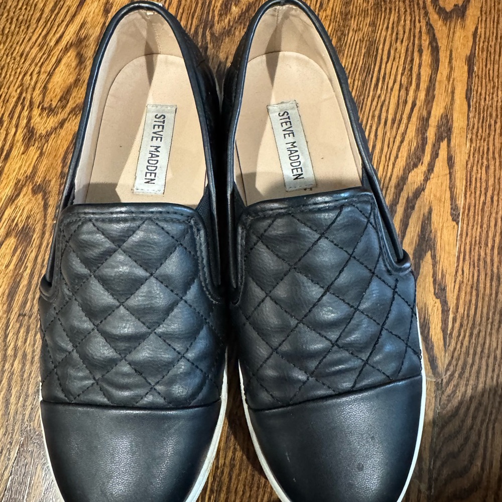 Steve Madden Quilted Black Loafers